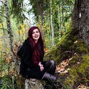 Meet your Posher, Dana